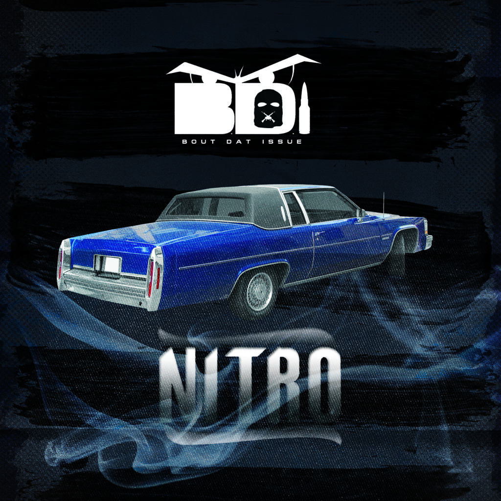 Blue vintage car with the word 'NITR0' below it.